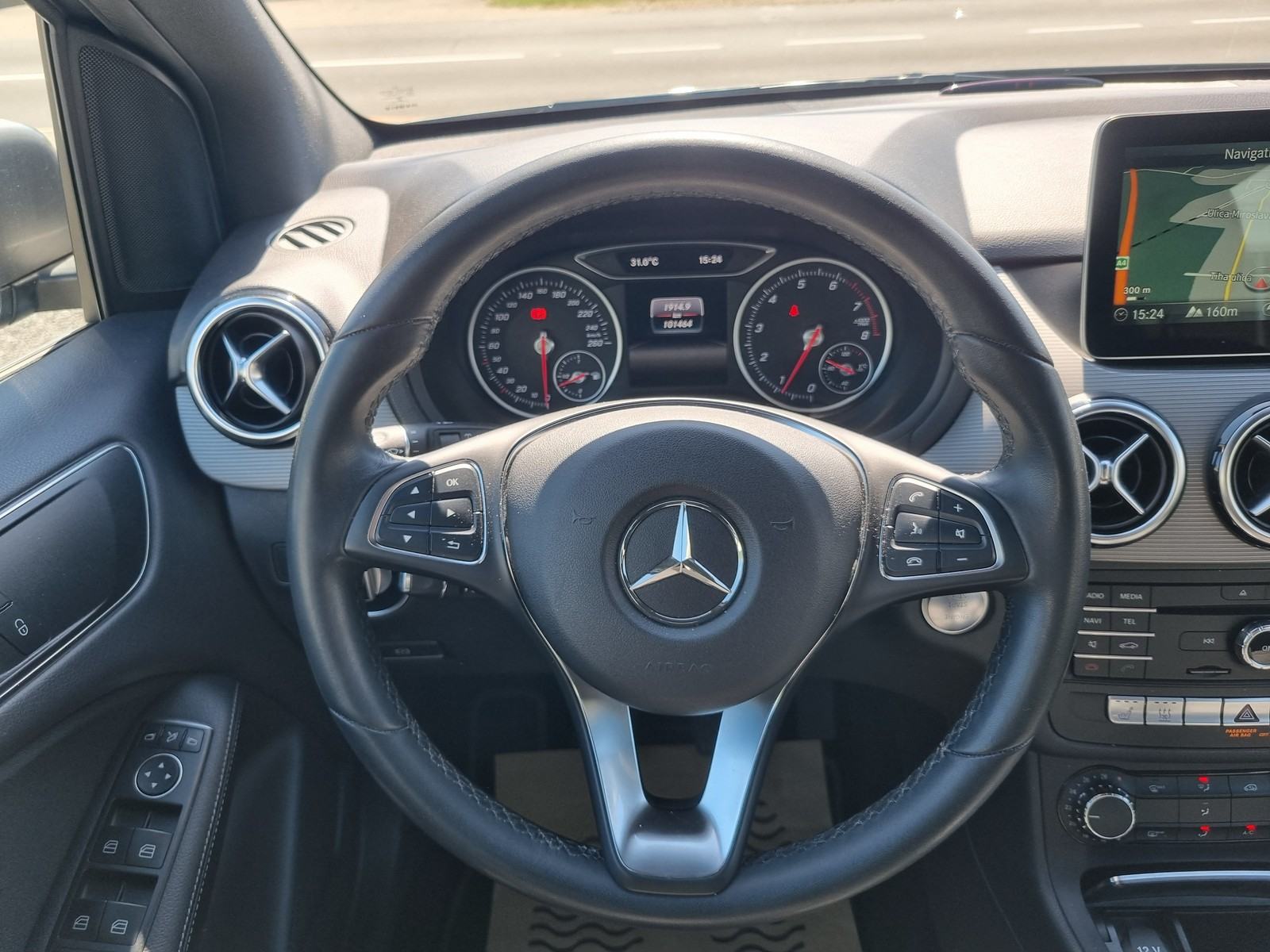 Mercedes-Benz B180, Style, BENZINAC, klima, tempomat, navy..., fotografija 16