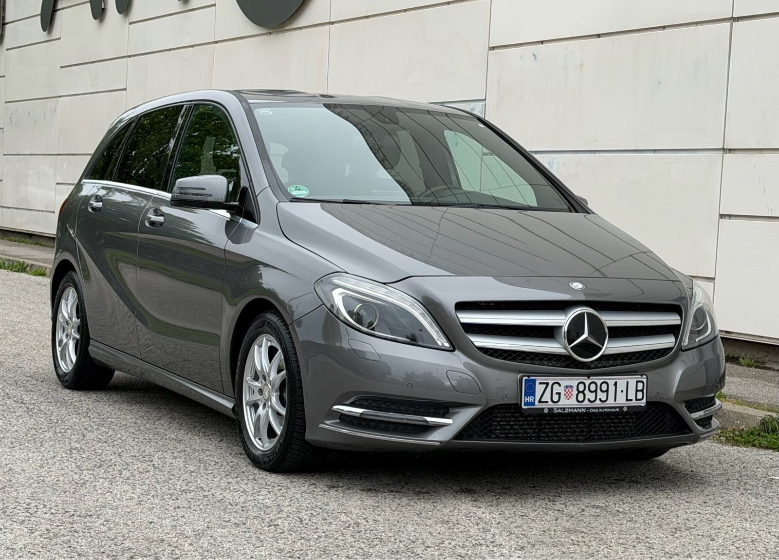 Mercedes-Benz- B180cdi/Urban/Reg06-27/LED/1.Ruka/Servisna uredna, fotografija 2