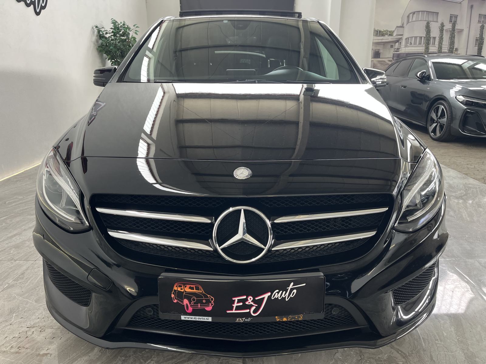Mercedes-Benz B200D AMG-LINE PANORAMA LED KAMERA ALU18, fotografija 2