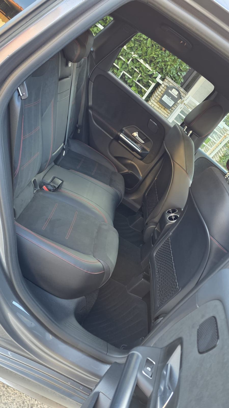Mercedes B200d Aut. AMG / 360 Kamera / Widescreen / Multibeam LED /, fotografija 18