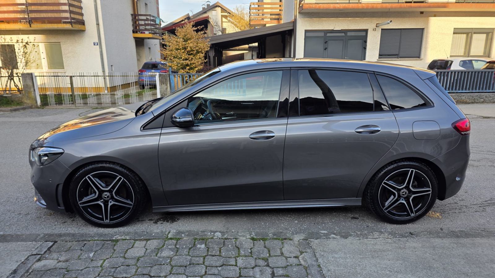 Mercedes B200d Aut. AMG / 360 Kamera / Widescreen / Multibeam LED /, fotografija 6