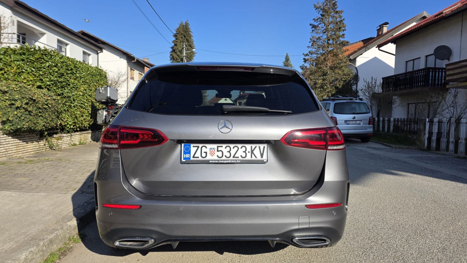 Mercedes B200d Aut. AMG / 360 Kamera / Widescreen / Multibeam LED /, fotografija 7