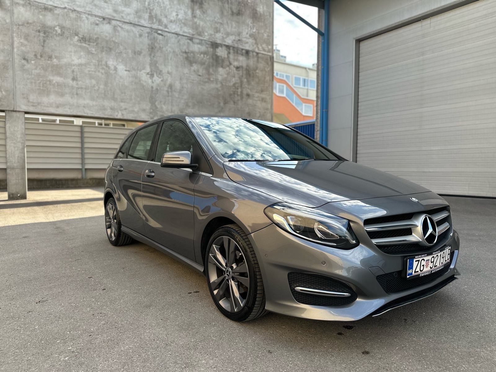 Mercedes Benz B200d Automatik, fotografija 3