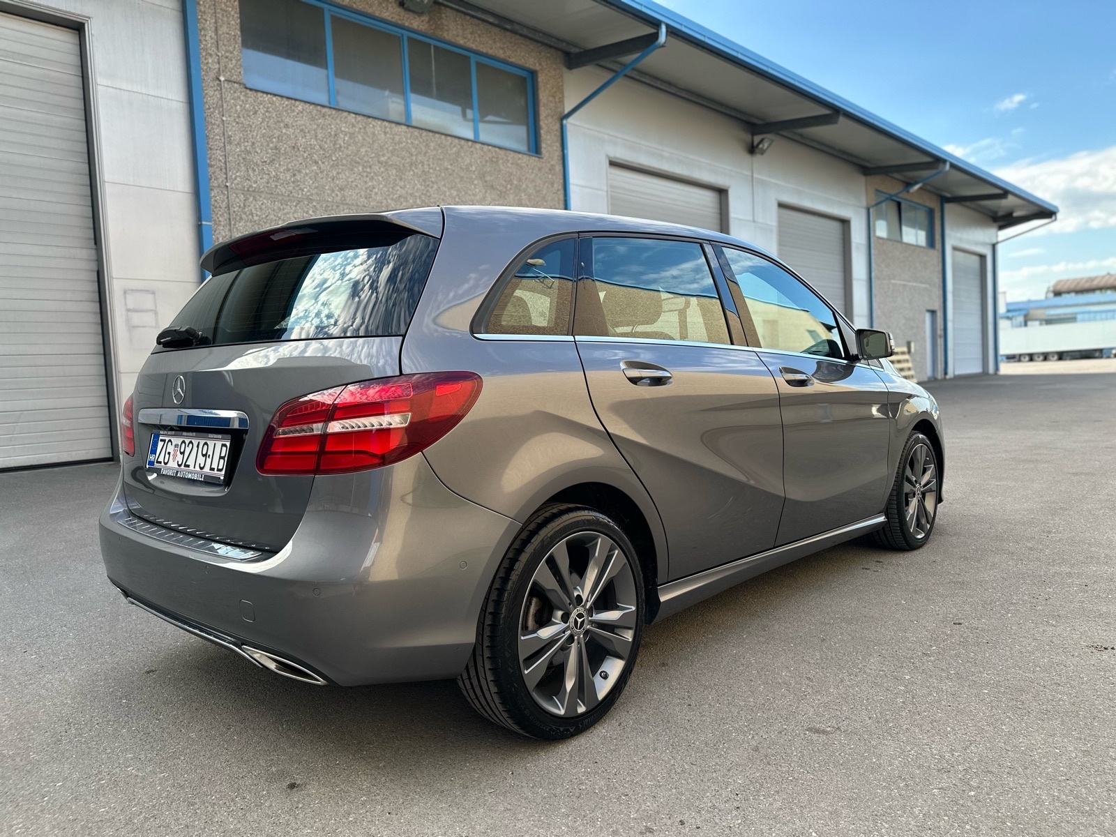 Mercedes Benz B200d Automatik, fotografija 6