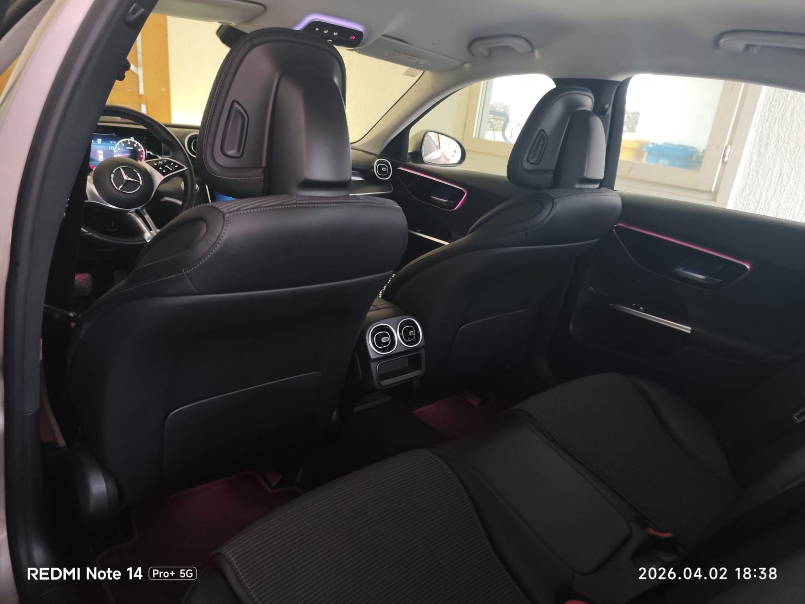 Mercedes-Benz C 180 AVNATGARDE BENZIN 190 KS JAMSTVO - KAMERA - NOVOO, fotografija 12