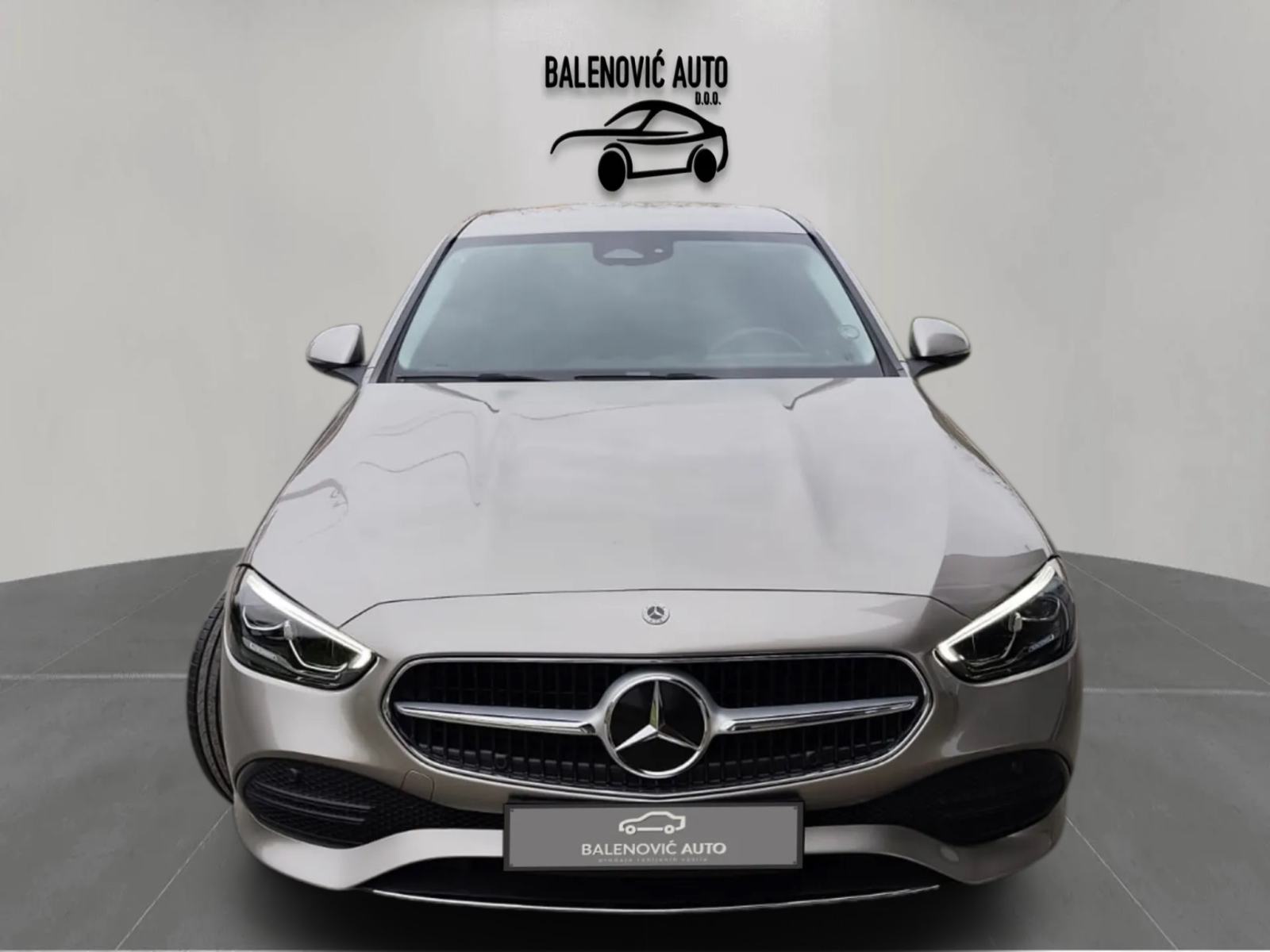 Mercedes-Benz C 180 AVNATGARDE BENZIN 190 KS JAMSTVO - KAMERA - NOVOO, fotografija 13