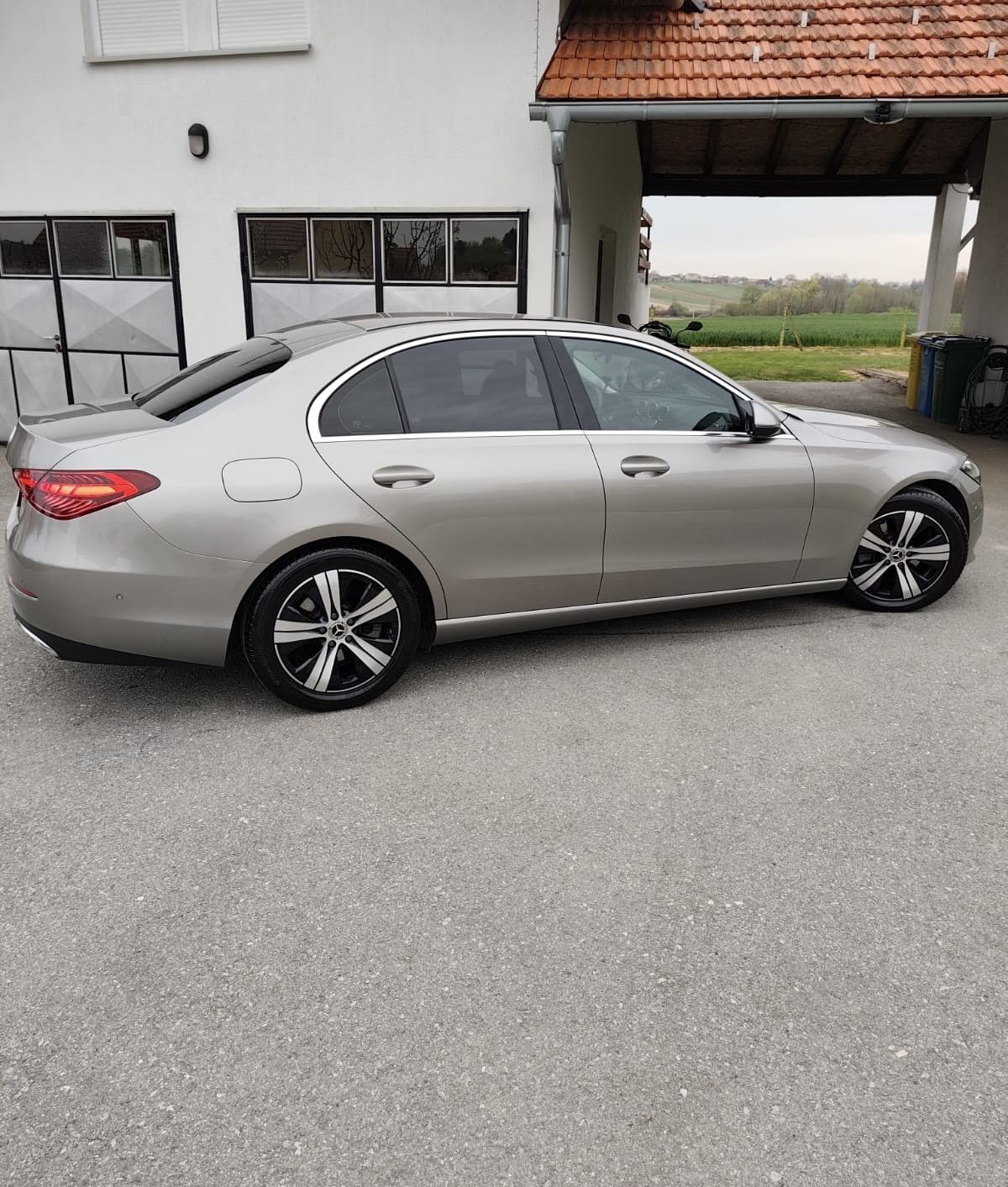 Mercedes-Benz C 180 AVNATGARDE BENZIN 190 KS JAMSTVO - KAMERA - NOVOO, fotografija 9