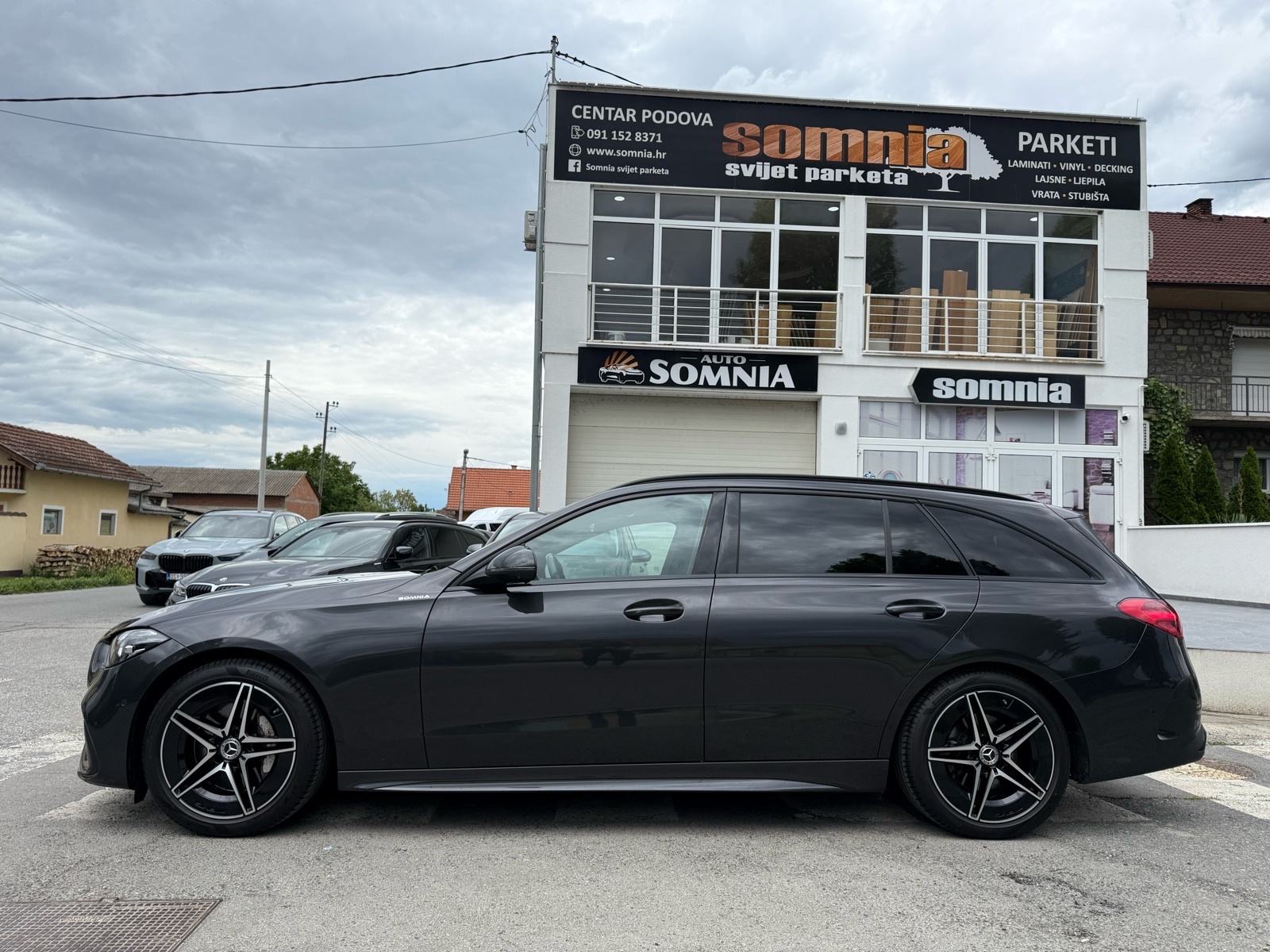 Mercedes-Benz C 200 d - AMG – TOP oprema - god 2024 – 51 000 km - PDV, fotografija 7