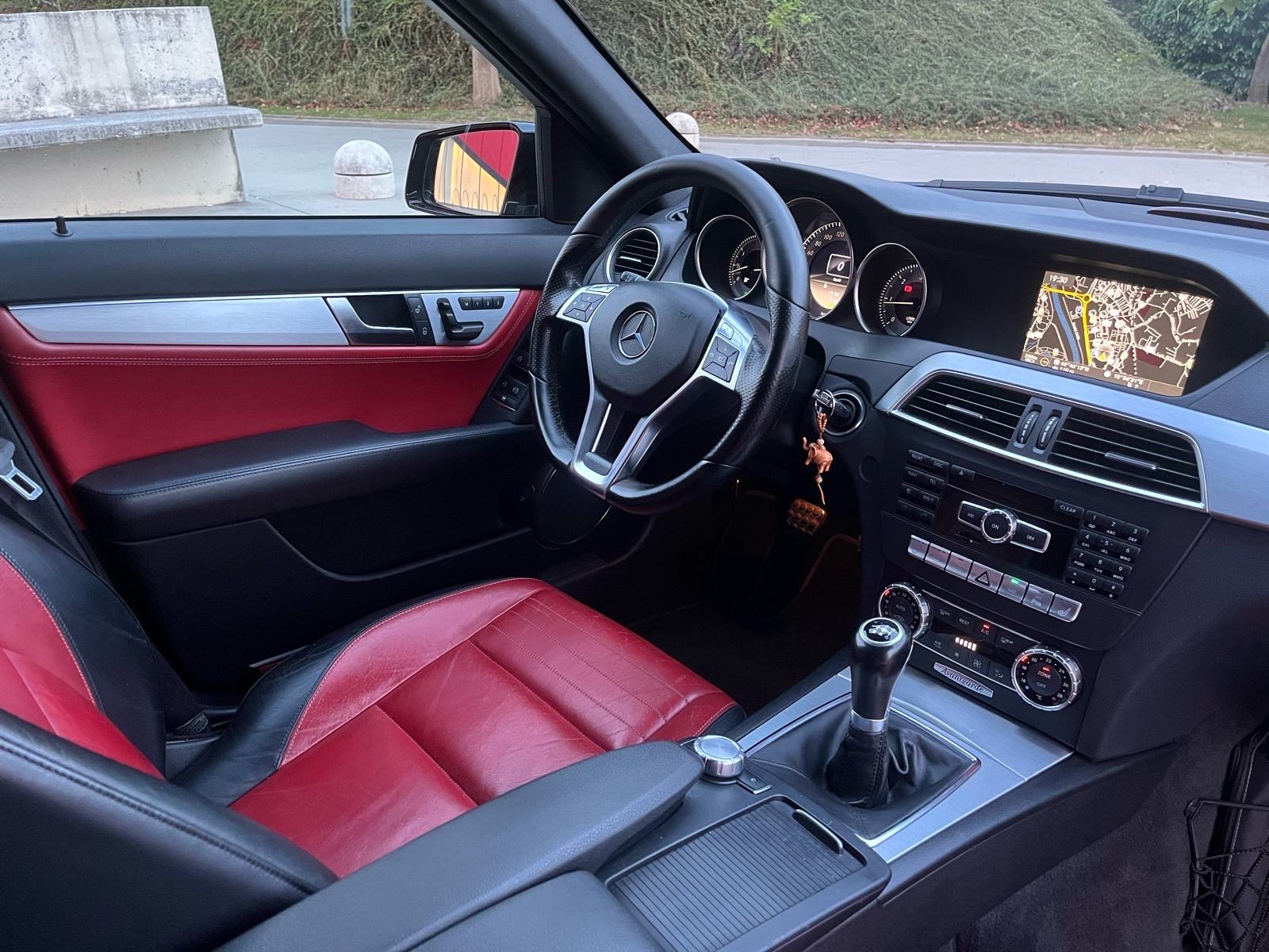 Mercedes-Benz C 220 CDI AMG / Designo, fotografija 3