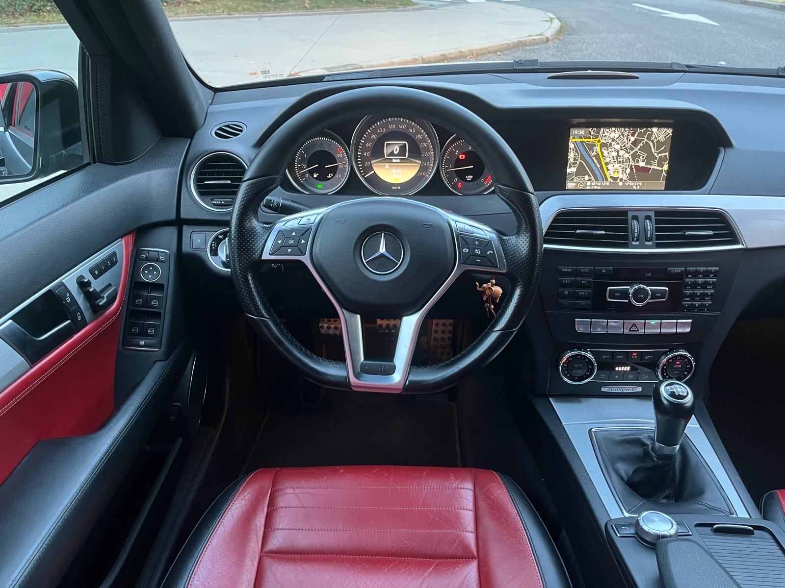 Mercedes-Benz C 220 CDI AMG / Designo, fotografija 15