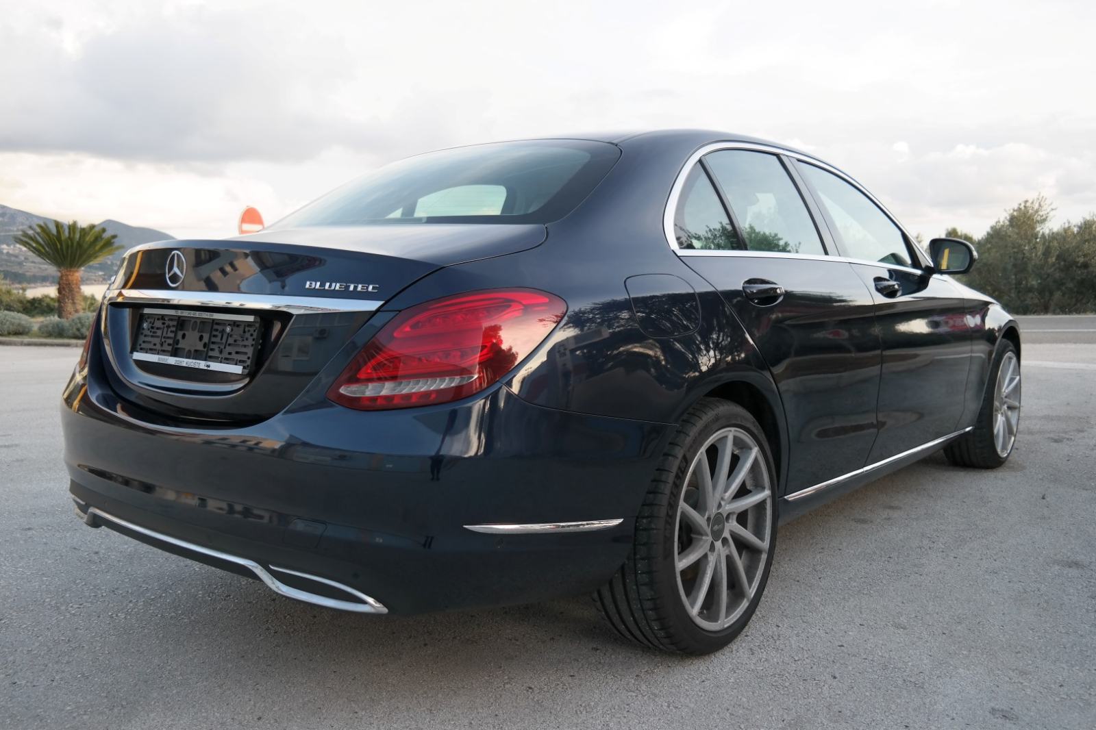 Mercedes-Benz C 220 CDI automat navigacija,koža,ksenon,servisna knjiga, fotografija 7