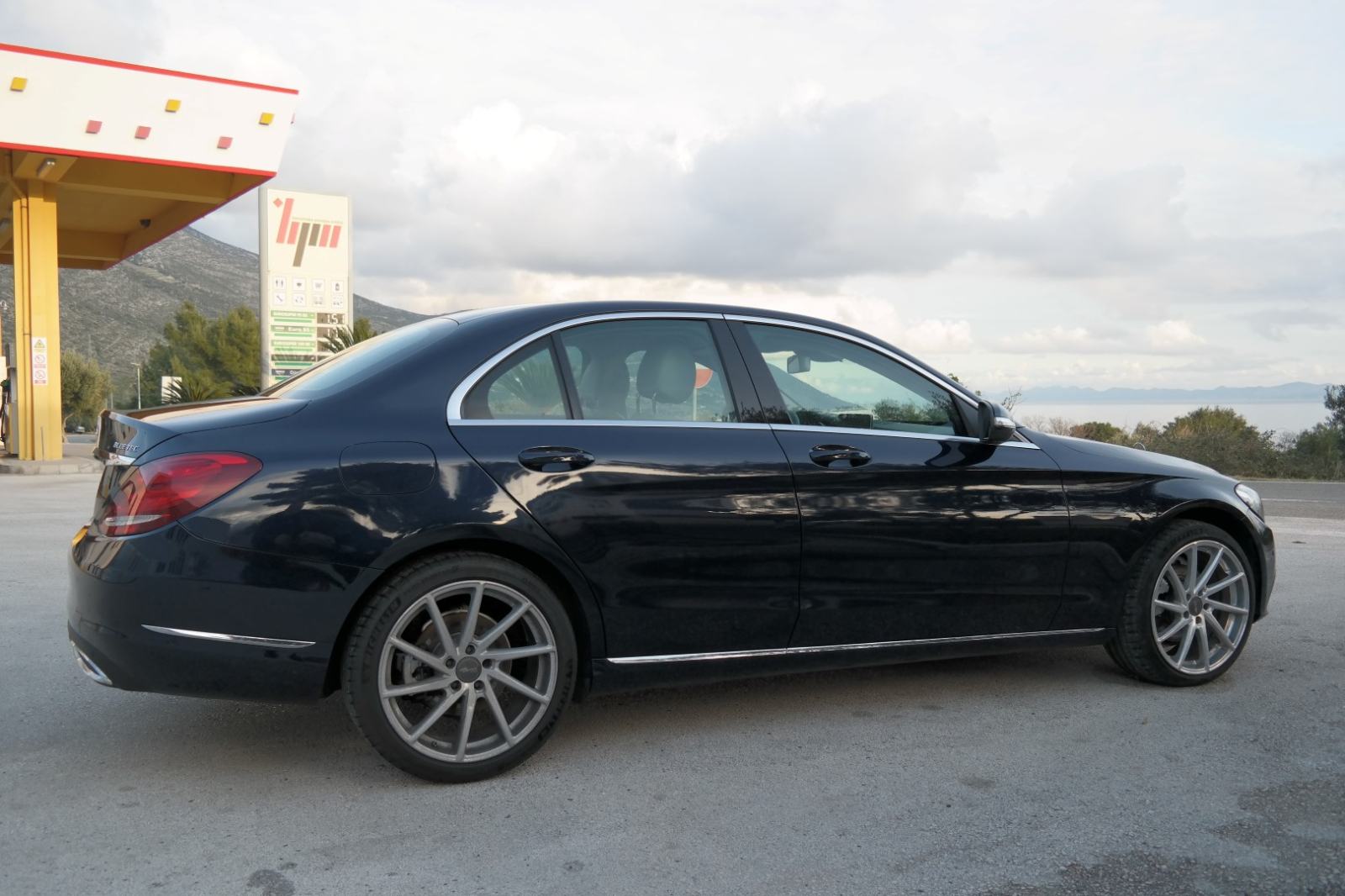 Mercedes-Benz C 220 CDI automat navigacija,koža,ksenon,servisna knjiga, fotografija 8
