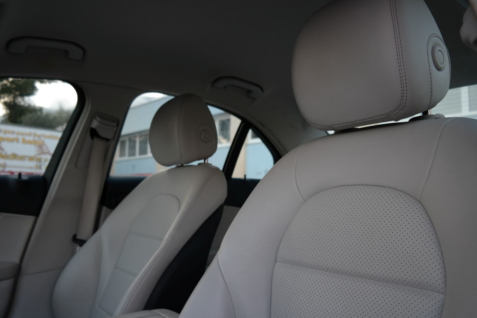 Mercedes-Benz C 220 CDI automat navigacija,koža,ksenon,servisna knjiga, fotografija 10
