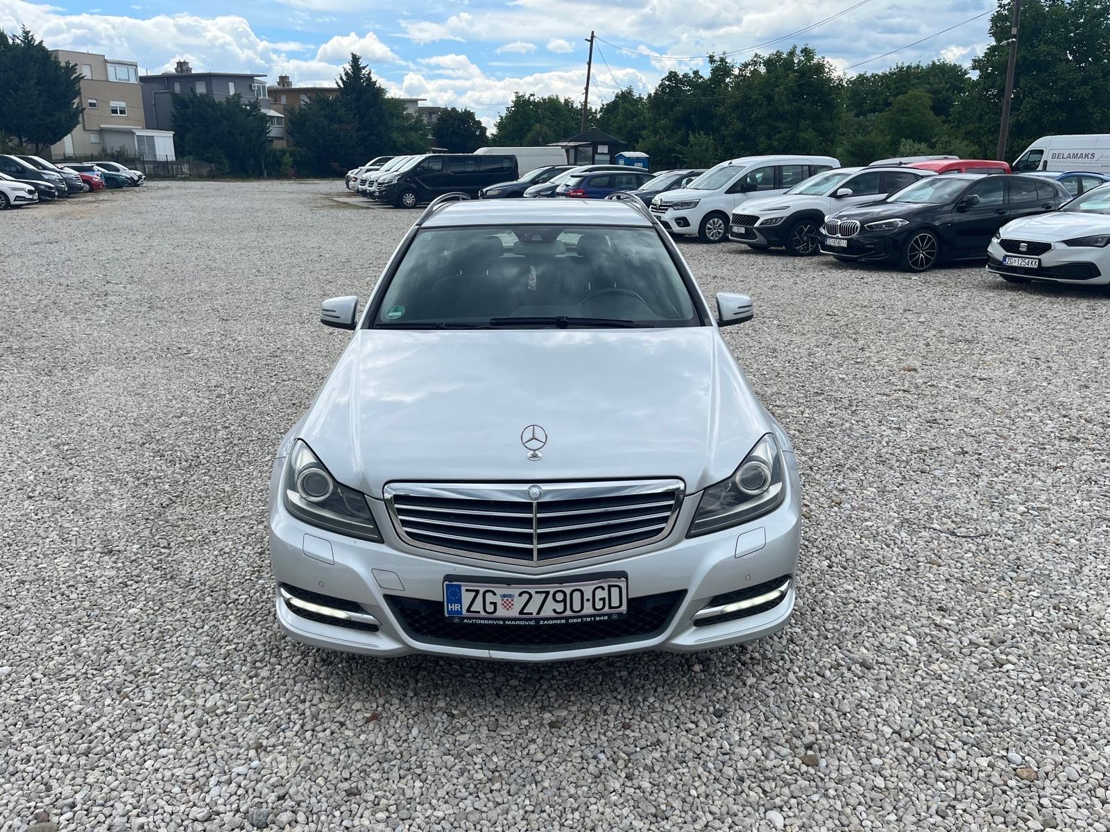 Mercedes-Benz C 220 CDI T **automatik*elegance*navigacija**, fotografija 6