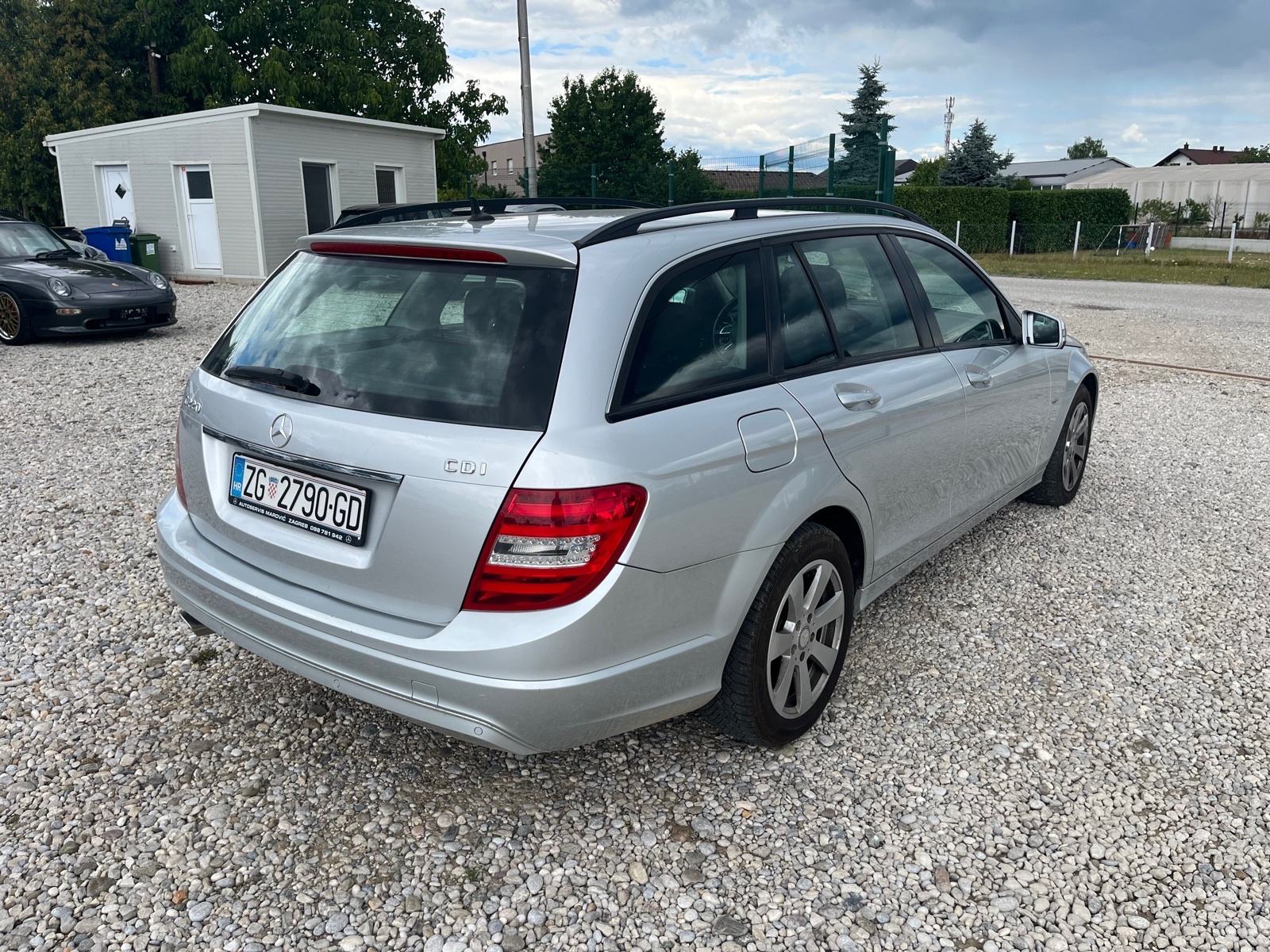 Mercedes-Benz C 220 CDI T **automatik*elegance*navigacija**, fotografija 4