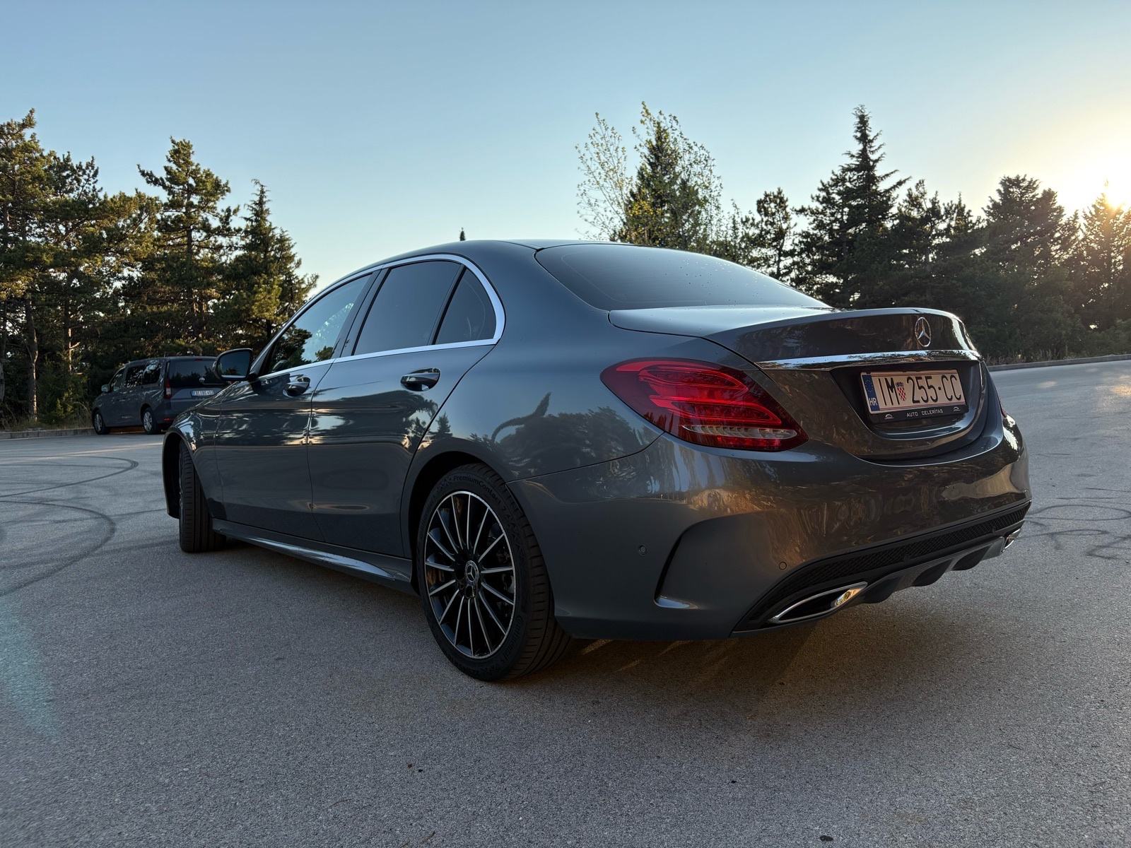 Mercedes-Benz C 250d AMG 9G, ČITAJ OGLAS!, fotografija 4