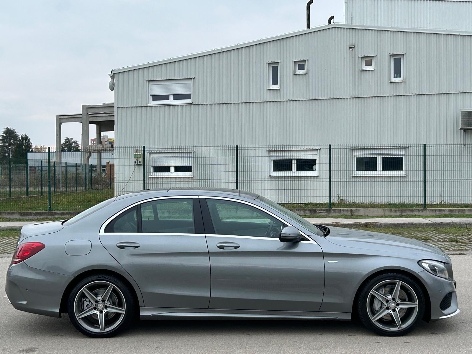 Mercedes-Benz C-klasa 180 AMG automatik, pogled izvana - slika 3