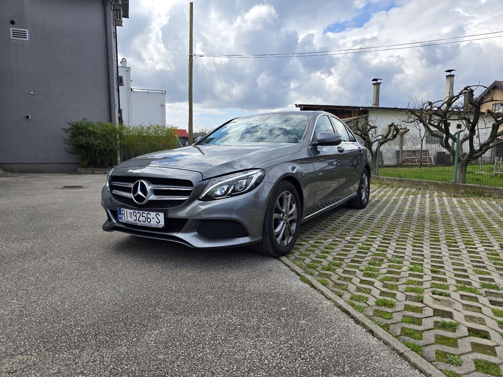 Mercedes-Benz C-klasa 180 automatik, fotografija 2