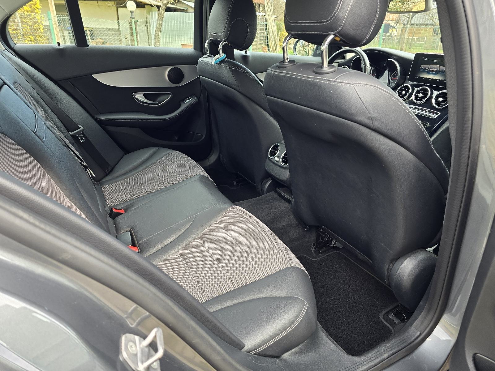 Mercedes-Benz C-klasa 180 automatik, fotografija 7