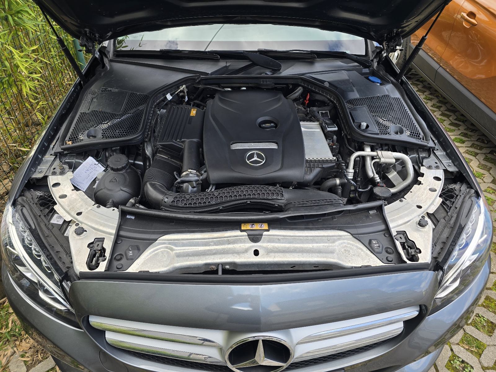 Mercedes-Benz C-klasa 180 automatik, fotografija 12