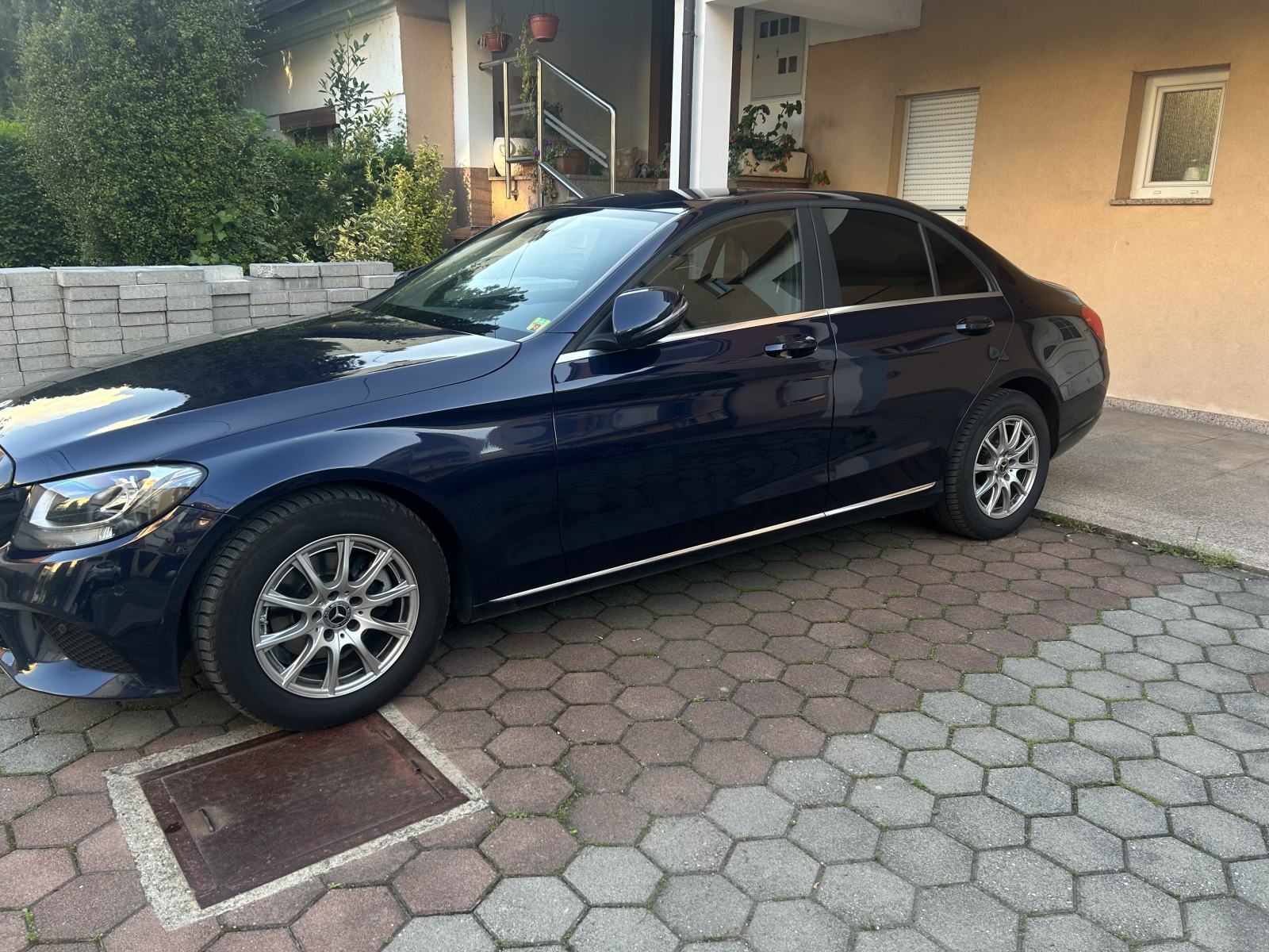 Mercedes-Benz C-klasa 180 d, fotografija 2