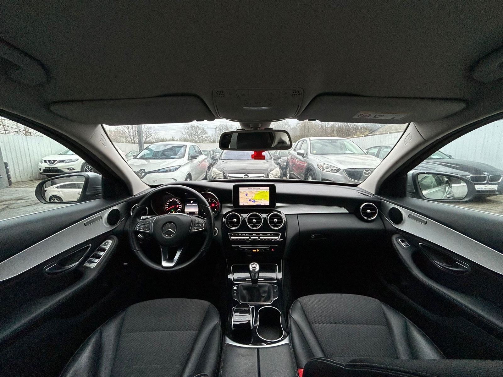 Mercedes-Benz C-klasa 180 *garancija na km**LED, odličan**, fotografija 10