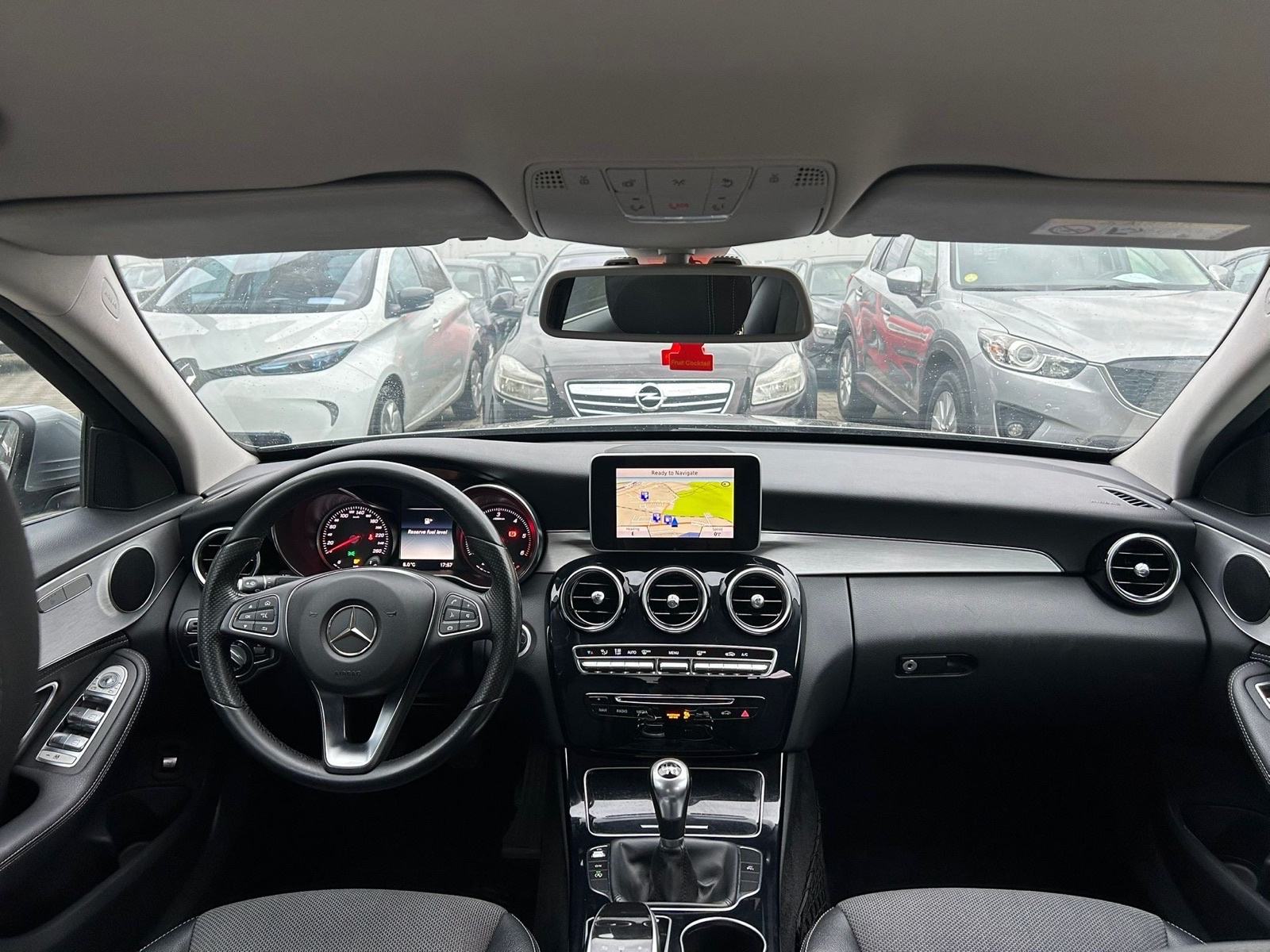 Mercedes-Benz C-klasa 180 *garancija na km**LED, odličan**, fotografija 13