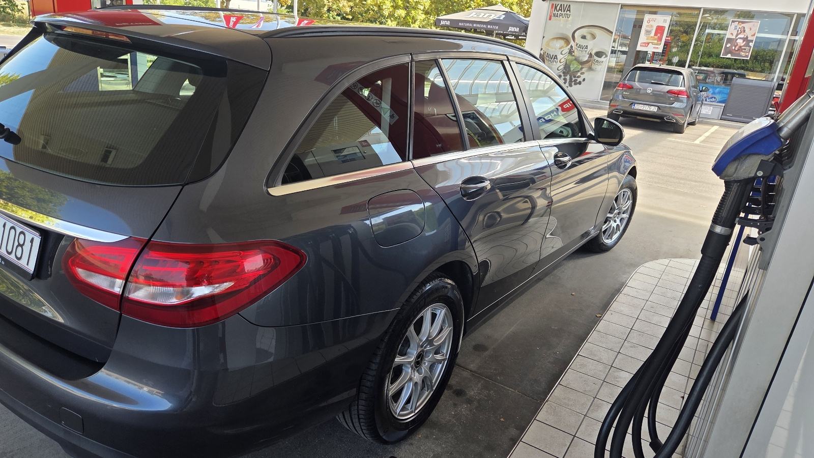 Mercedes-Benz C-klasa 180 dizel karavan, pogled izvana - slika 3