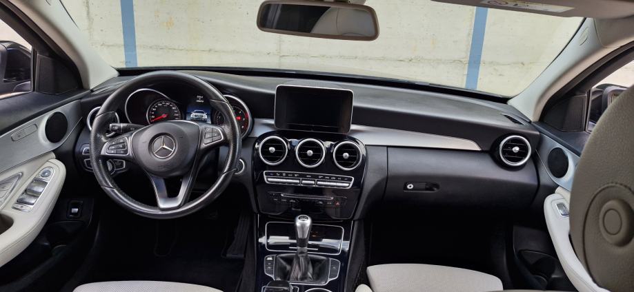 Mercedes-Benz C-klasa 200 Avantgarde, fotografija 12
