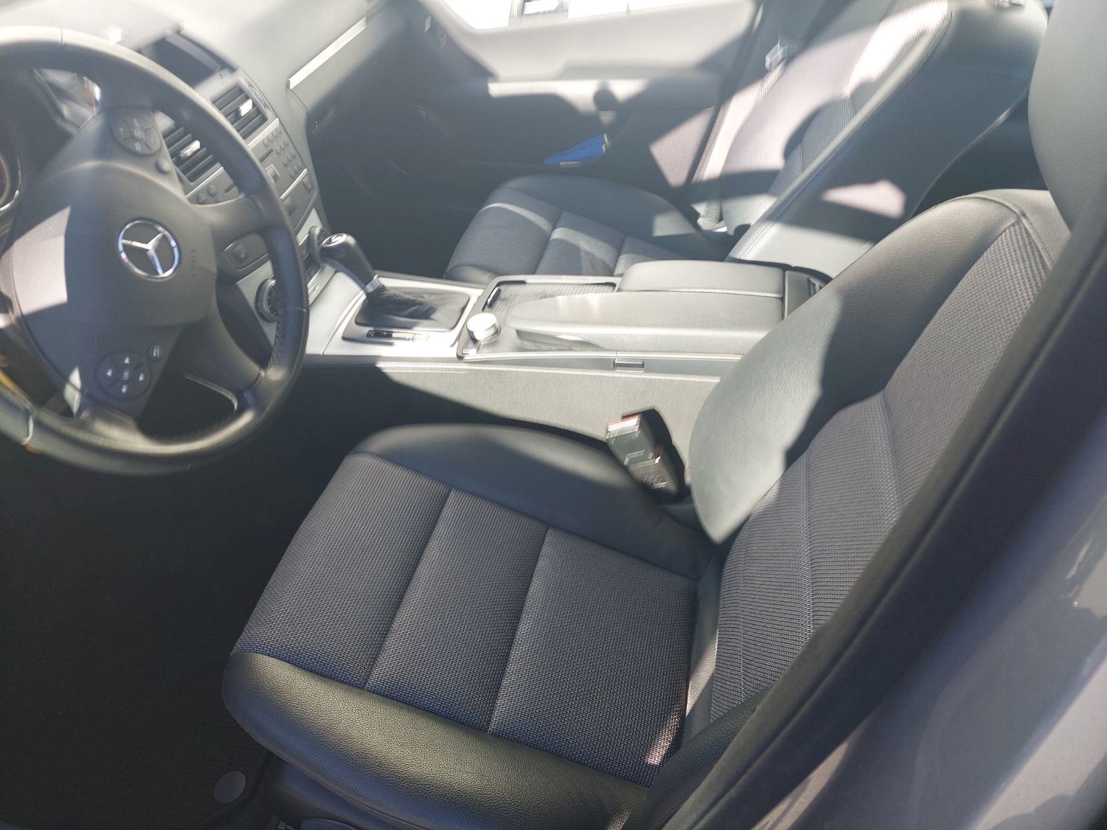 Mercedes-Benz C-klasa 220 CDI AUTOMATIK - reg. do 10/2026 !, fotografija 3