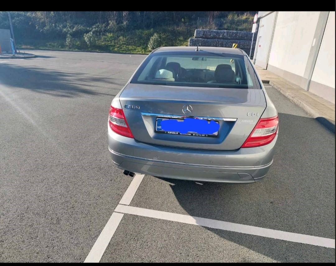 Mercedes-Benz C-klasa 220 CDI AUTOMATIK - reg. do 10/2026 !, fotografija 11