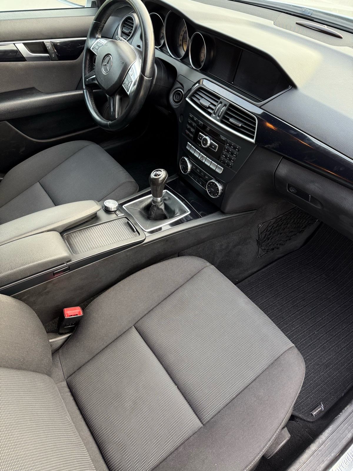 Mercedes-Benz C-klasa 200 CDI, fotografija 13