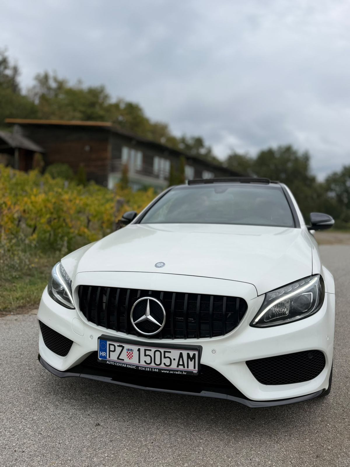 Mercedes-Benz C-klasa 200 d AMG automatik, fotografija 1