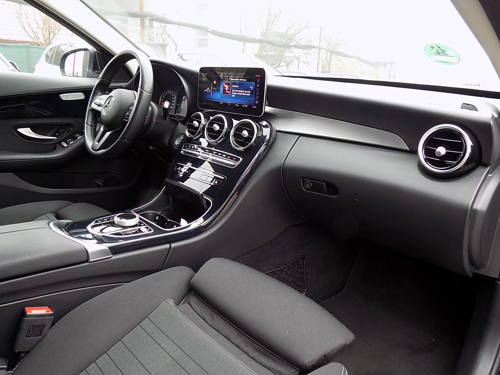 Mercedes C 200 d / AUTOMATIK / FULL LED / NAVI / KAMERA / ALU / PDC, fotografija 15