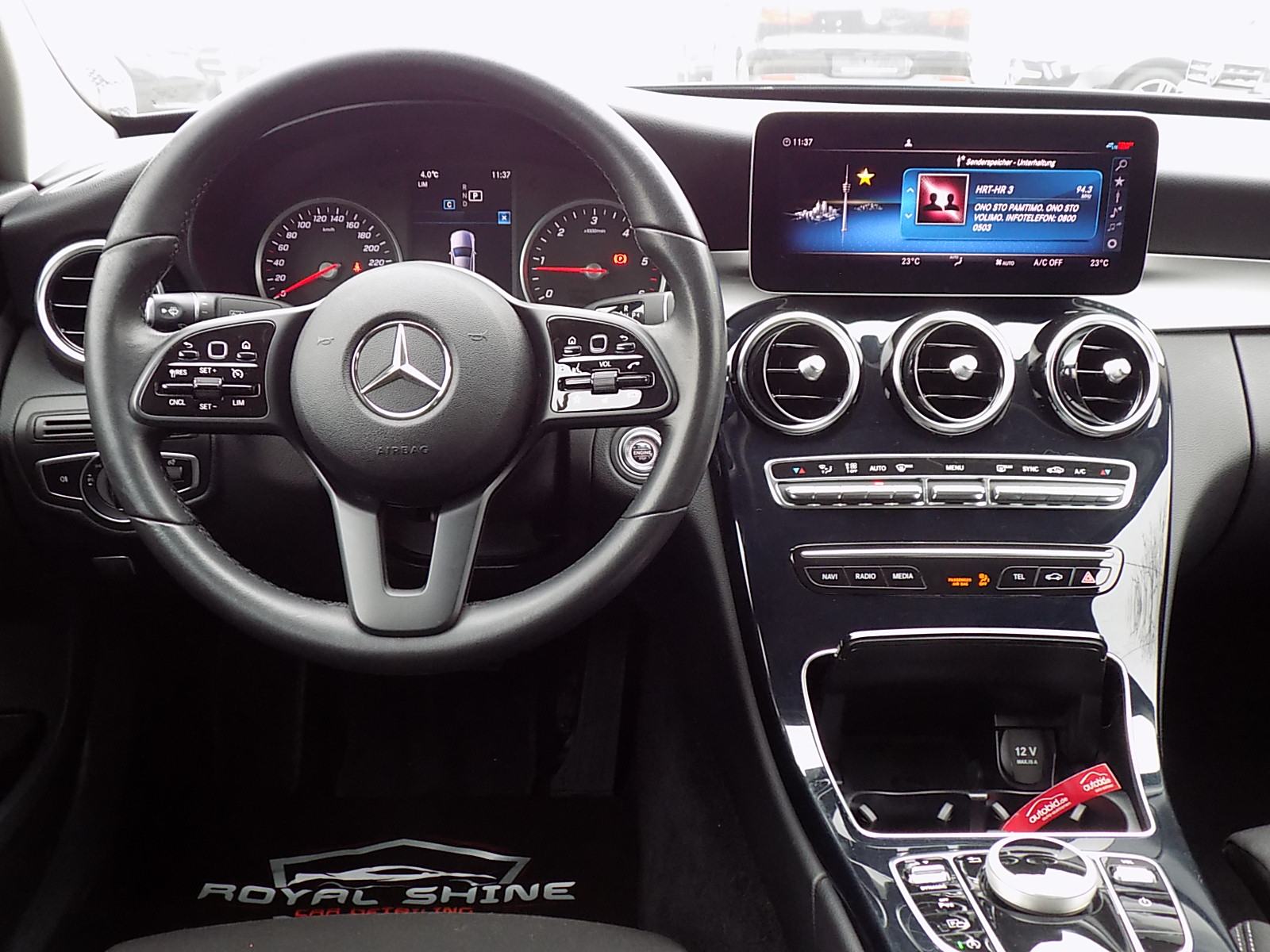 Mercedes C 200 d / AUTOMATIK / FULL LED / NAVI / KAMERA / ALU / PDC, fotografija 17