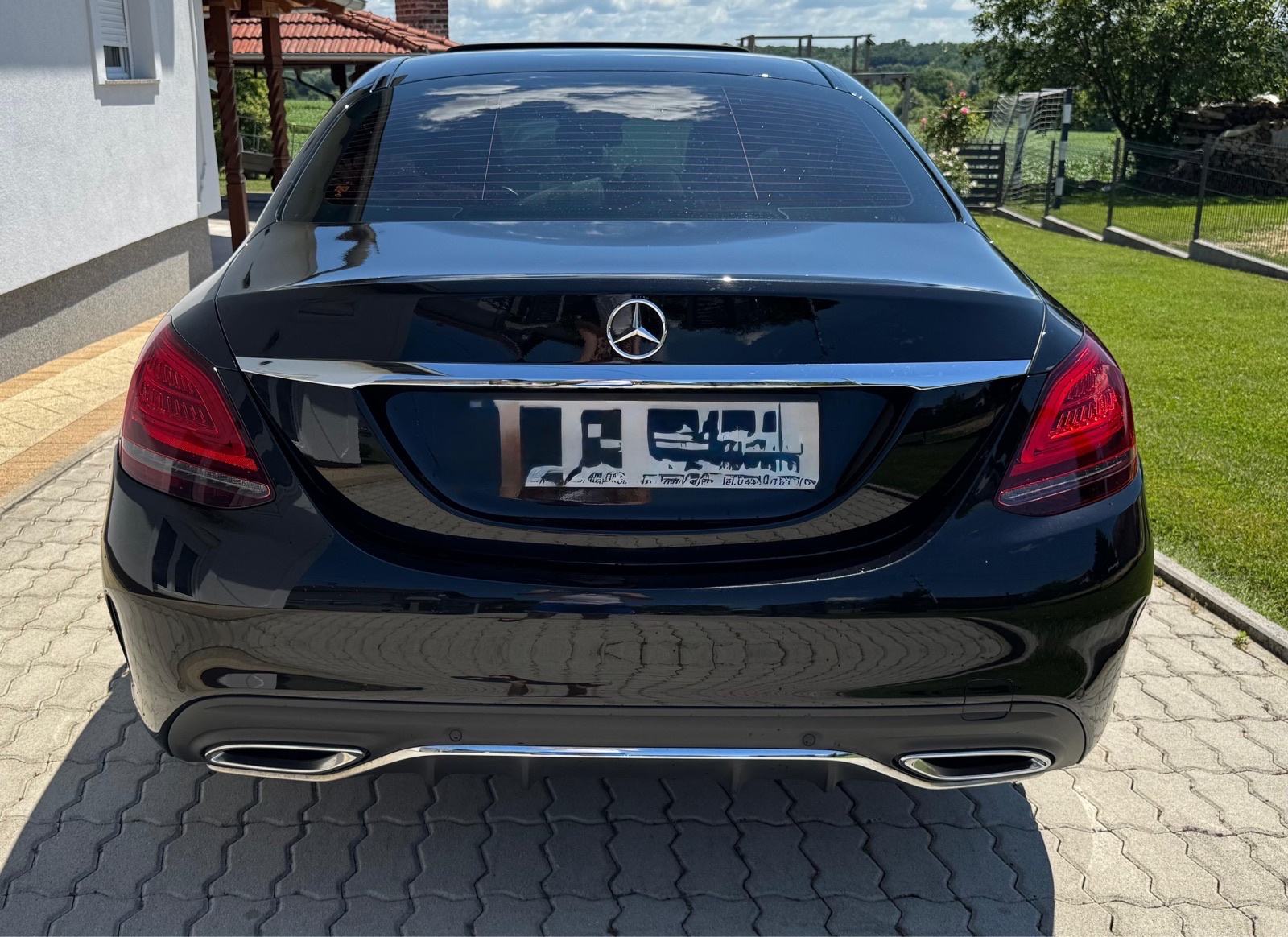 Mercedes-Benz C AMG Line 200 D automatik, fotografija 3