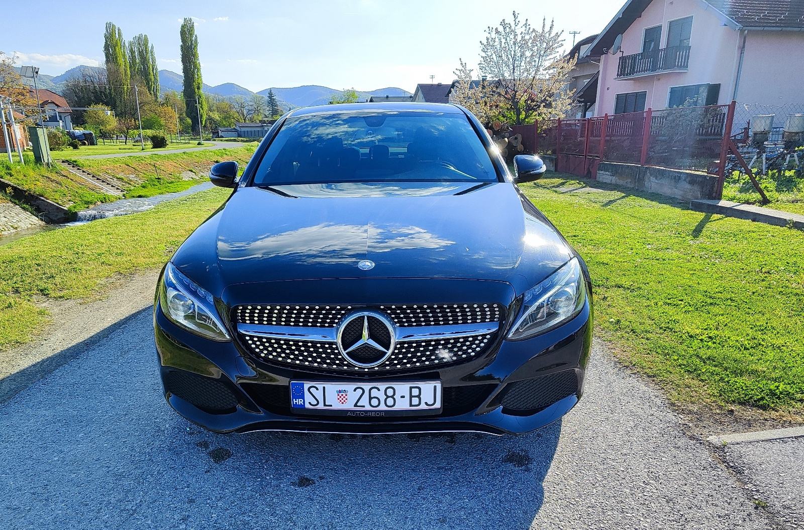Mercedes-Benz C-klasa 200 D automatik, pogled izvana - slika 1