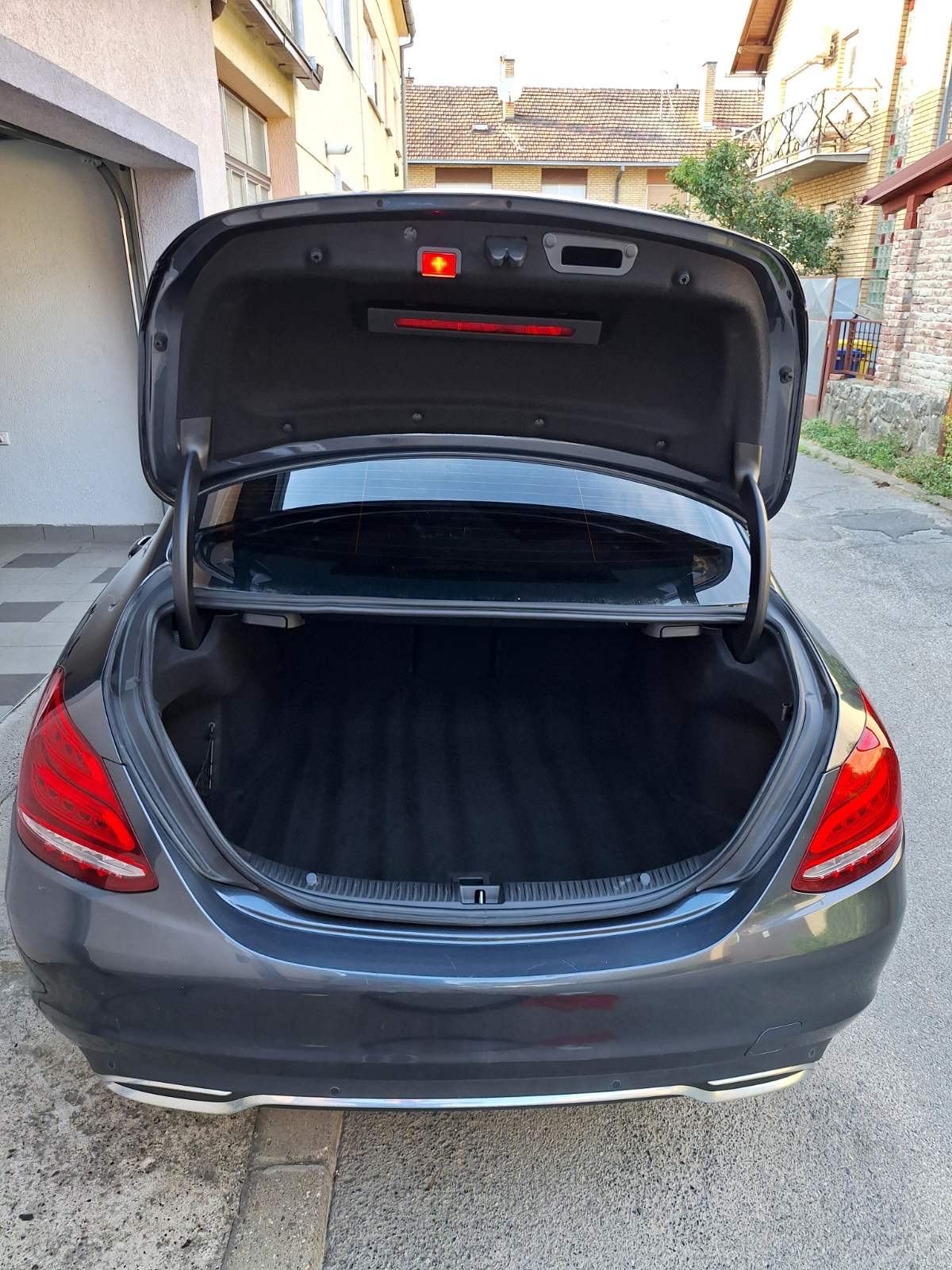 Mercedes-Benz C-klasa 200 D automatik, fotografija 18