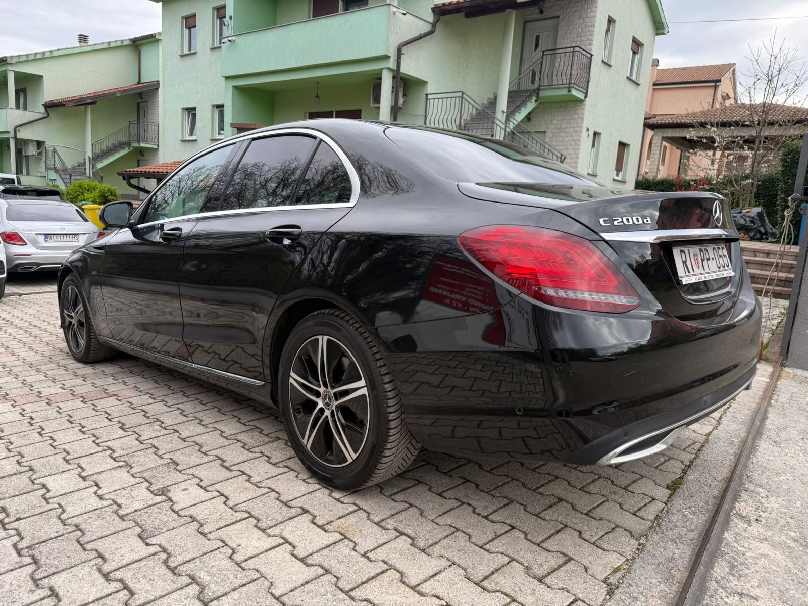 Mercedes-Benz C-klasa 200 D **JAMSTVO 12 MJESECI**, fotografija 8