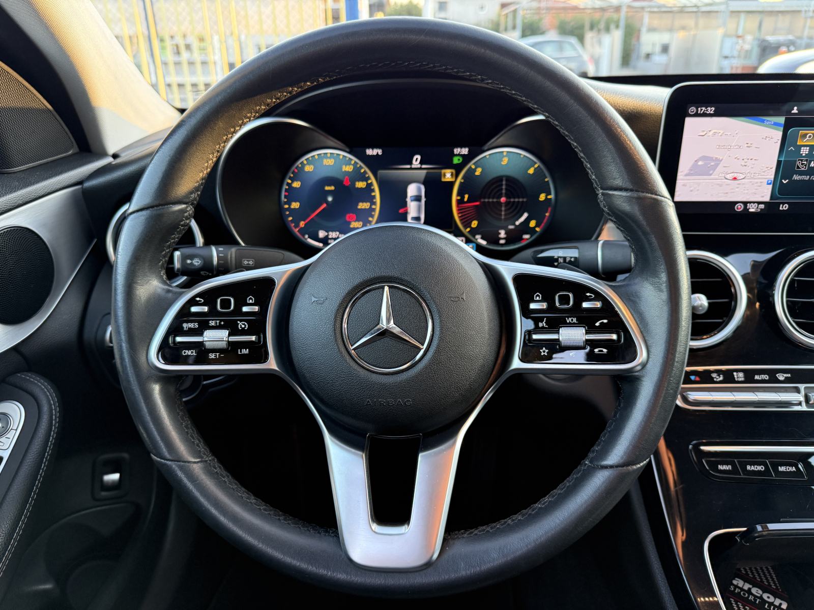 Mercedes-Benz C-klasa 200 D**ODLIČNO STANJE*SERVISNA*, fotografija 11