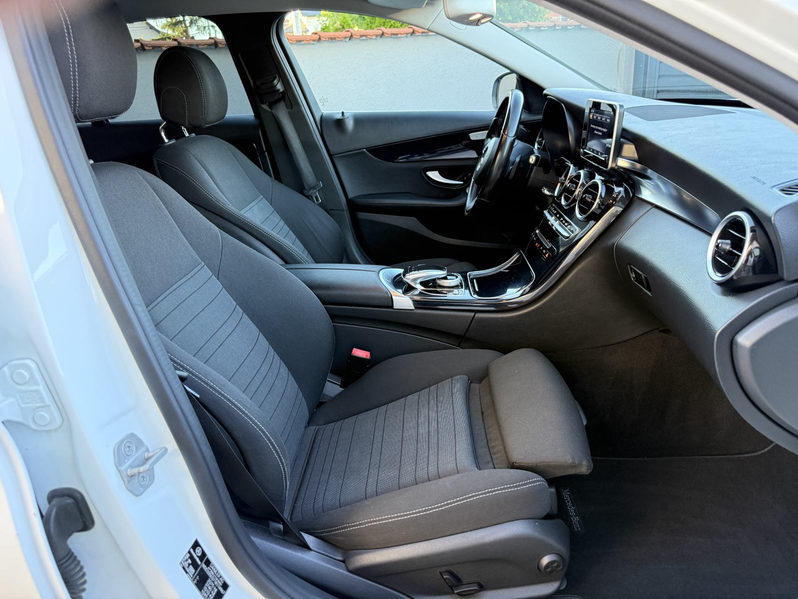 Mercedes-Benz C-klasa 200 D Sport AMG LOOK AUTOMATIK F1 LED MULTIBEAM, fotografija 11