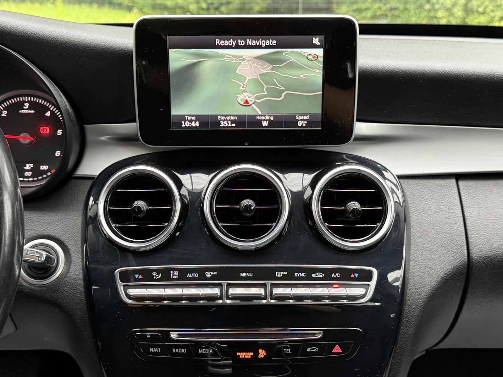 Mercedes-Benz C-klasa 200 LED-NAVIGACIJA-GRIJANJE SJED.-TEMPOMAT, fotografija 13
