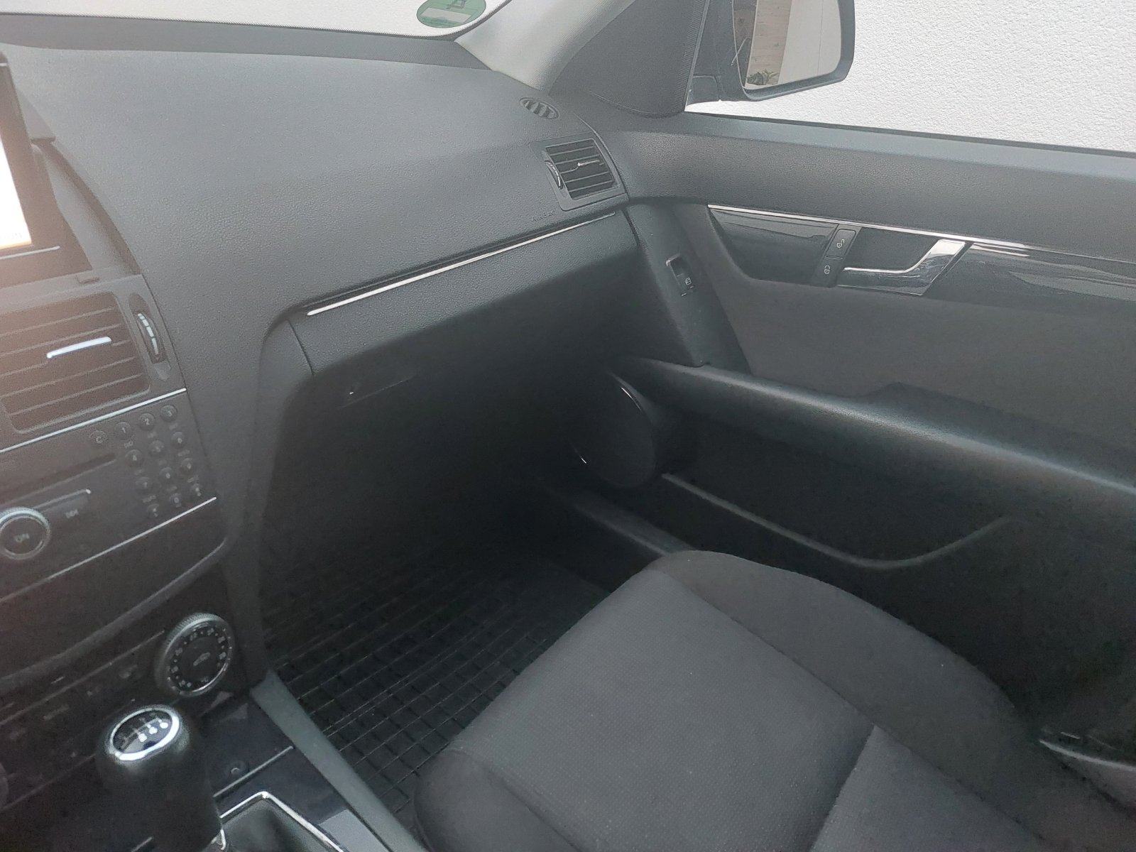 Mercedes-Benz C-klasa 200, fotografija 8