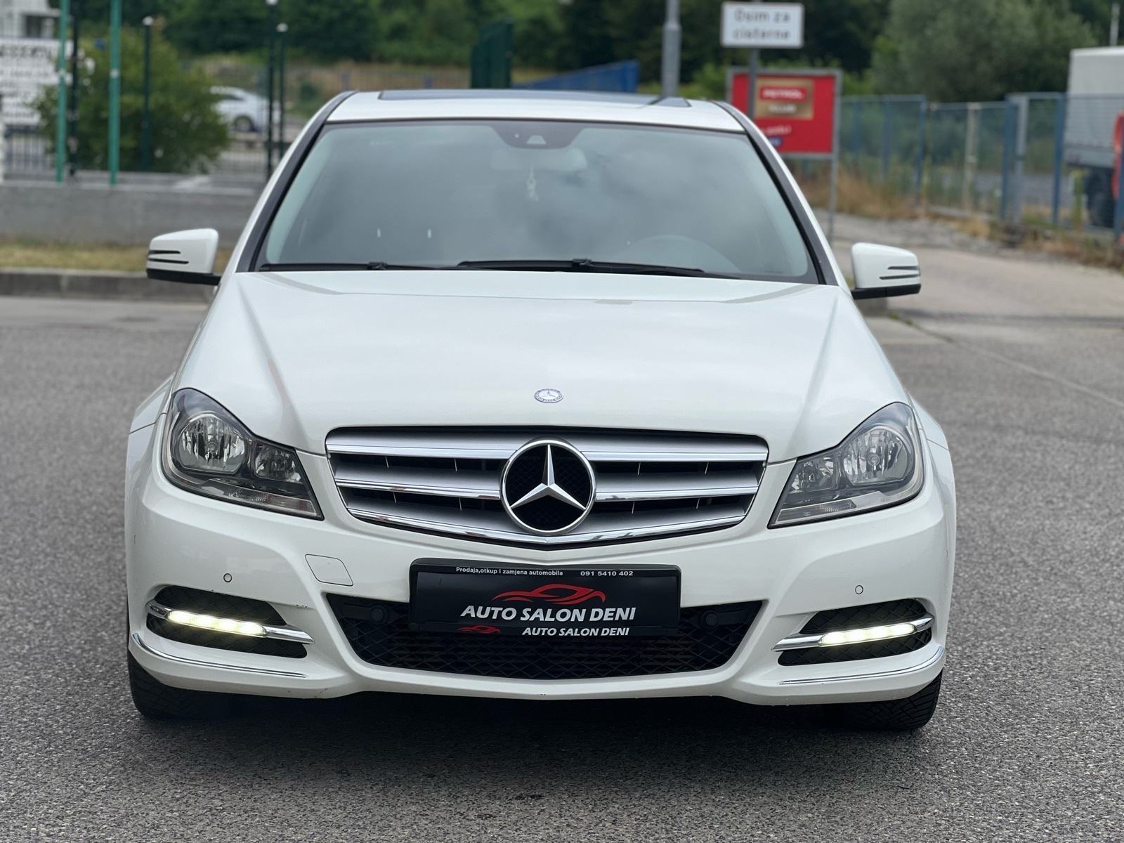 Mercedes-Benz C-klasa 2.2 CDI AVANGARDE AUTOMATIC 9,999€!!!, fotografija 5