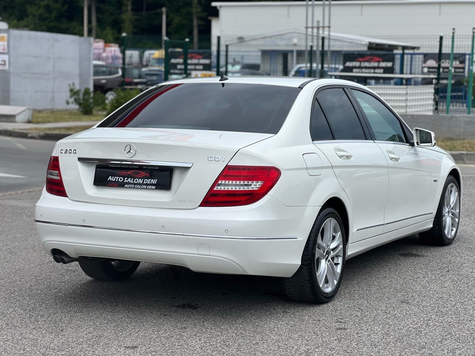 Mercedes-Benz C-klasa 2.2 CDI AVANGARDE AUTOMATIC 9,999€!!!, fotografija 9