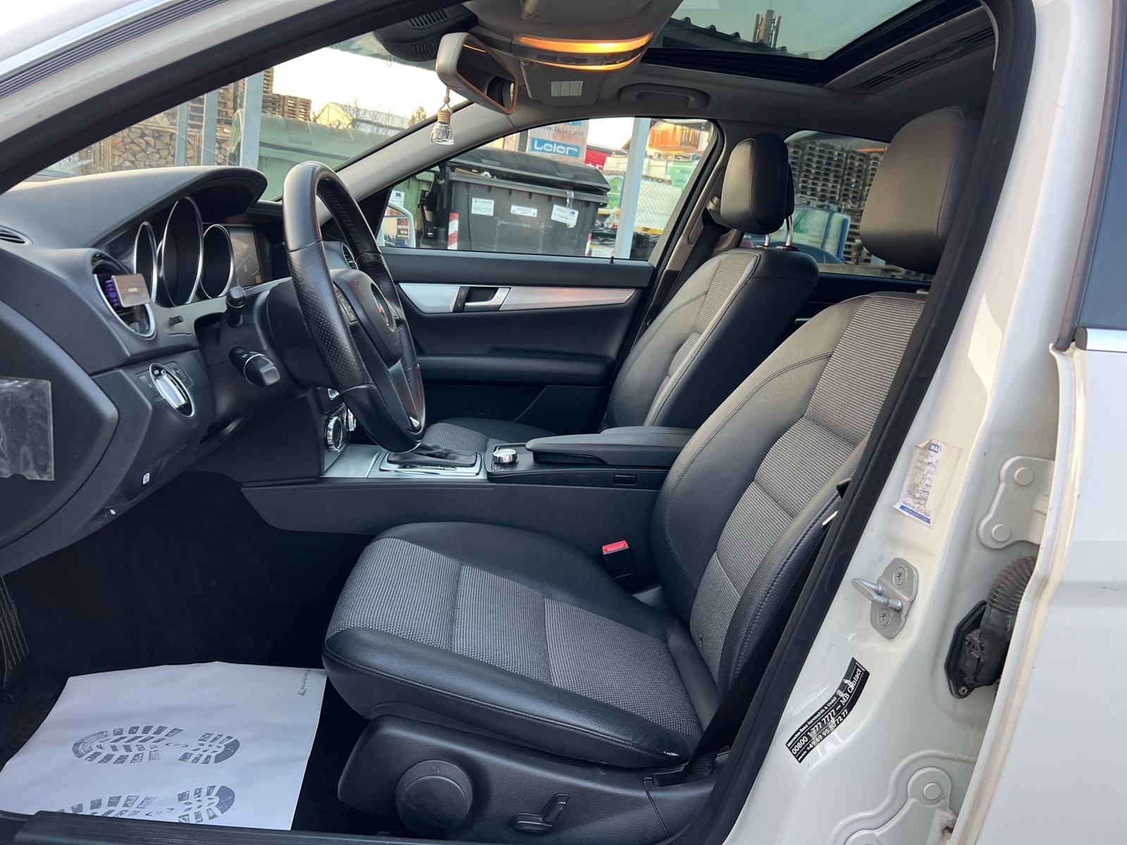 Mercedes-Benz C-klasa 2.2 CDI AVANGARDE AUTOMATIC 9,999€!!!, fotografija 19
