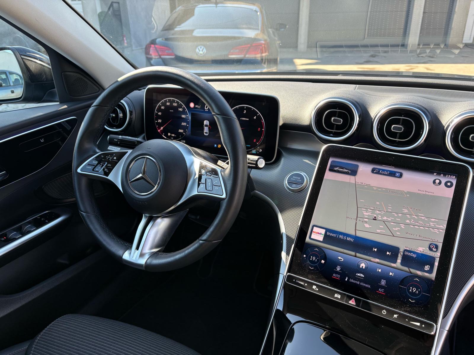 Mercedes-Benz C-klasa 220 4MATIC, fotografija 9