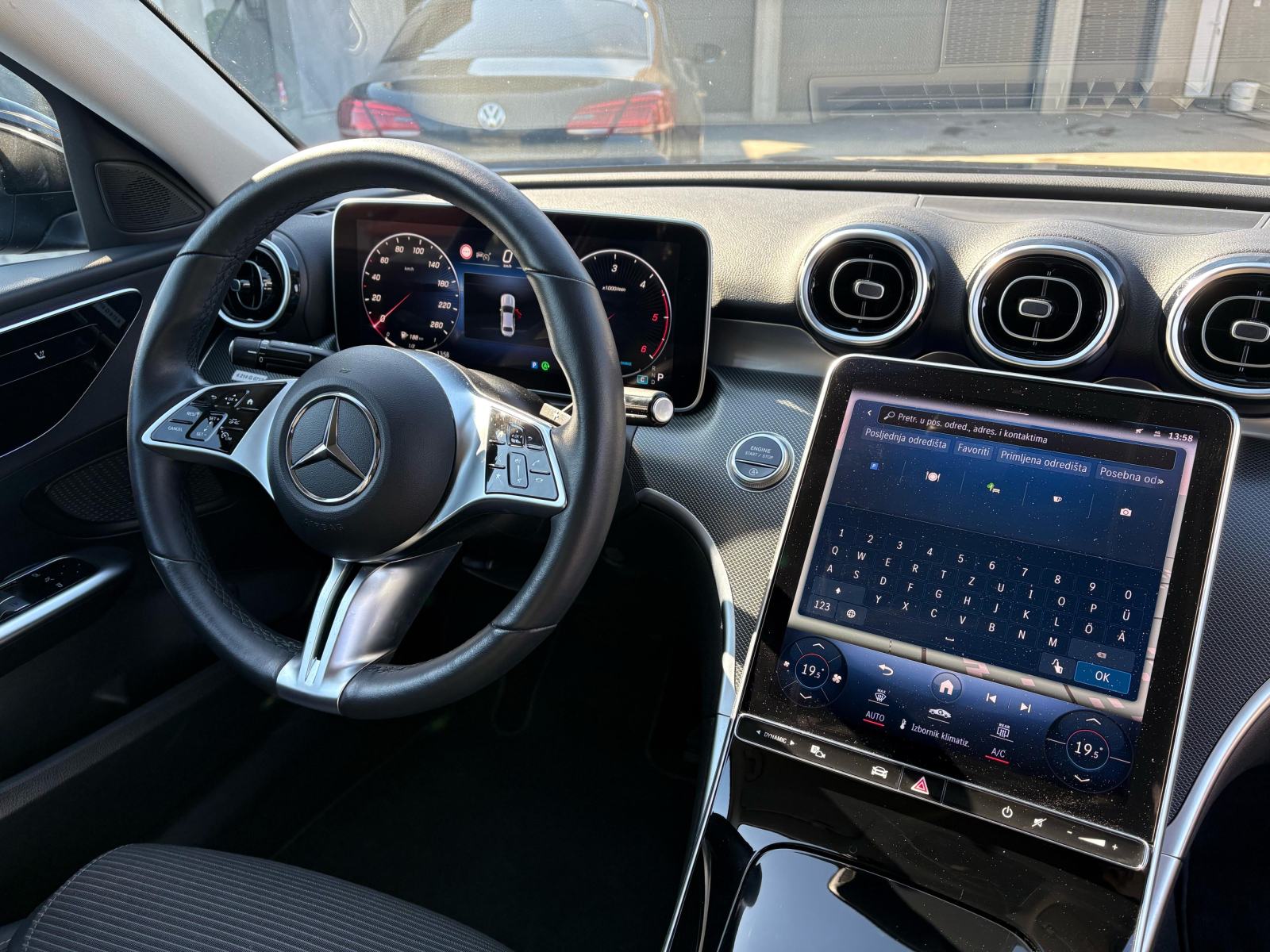 Mercedes-Benz C-klasa 220 4MATIC, fotografija 11