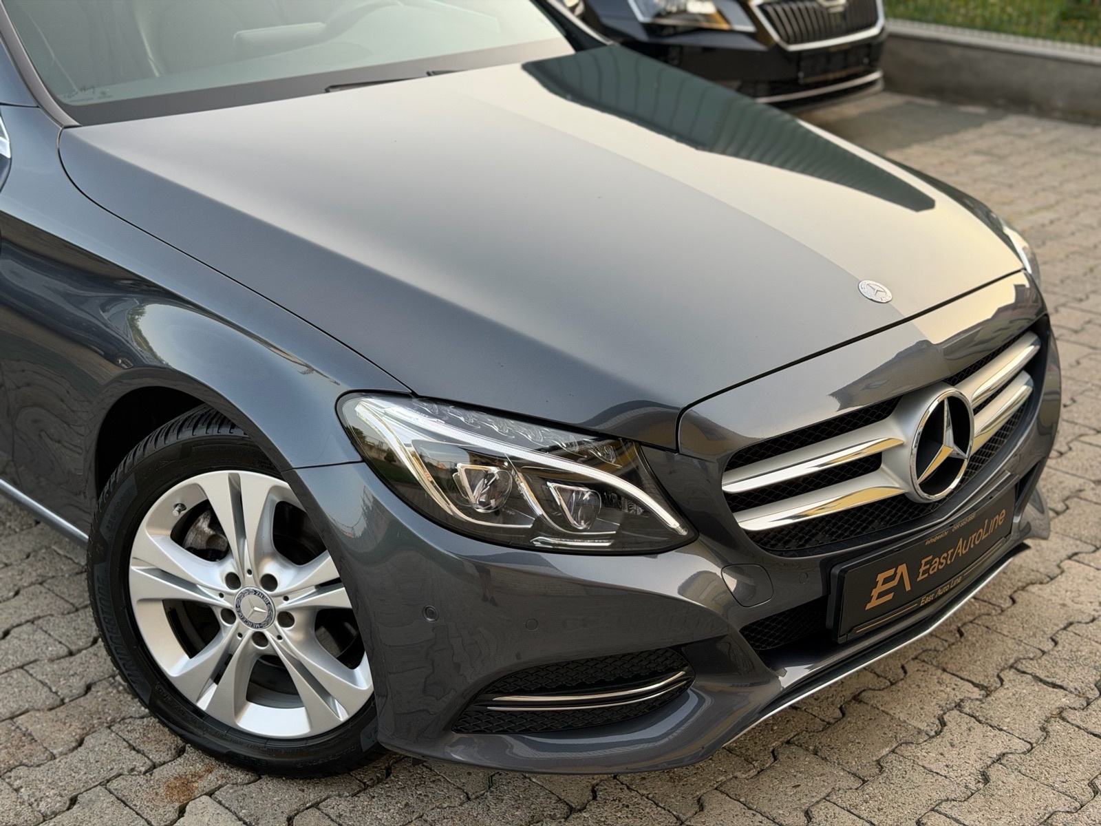 Mercedes-Benz C-klasa 220 CDI Aut. Avantgarde, Kamera, ILS, Servisna, fotografija 6