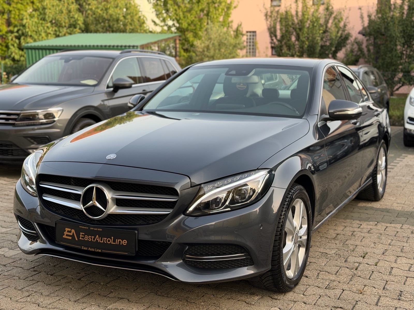 Mercedes-Benz C-klasa 220 CDI Aut. Avantgarde, Kamera, ILS, Servisna, fotografija 2